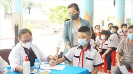 TP Hồ Chí Minh: Có trên 2.000 trẻ trì hoãn tiêm vaccine phòng COVID-19 để đảm bảo an toàn