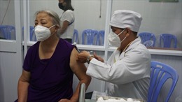 Biến thể XBB xuất hiện, TP Hồ Chí Minh tổ chức tiêm vaccine COVID-19 cao điểm xuyên Tết