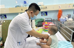 TP Hồ Chí Minh: Bệnh tay chân miệng, sốt xuất huyết giảm nhưng đau mắt đỏ tăng mạnh