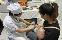 TP Hồ Chí Minh: Trên 2.000 trẻ đã được tiêm vaccine 5 trong 1 miễn phí