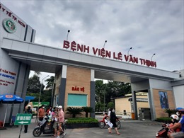 TP Hồ Chí Minh: 15 học sinh nhập viện cấp cứu nghi ngộ độc đều ăn cơm cuộn trước cổng trường 