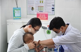 TP Hồ Chí Minh công bố dịch sởi, người dân cần chủ động đưa trẻ đi tiêm vaccine