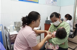 Những hình ảnh trong ngày đầu tiên TP Hồ Chí Minh triển khai Chiến dịch tiêm vaccine sởi 