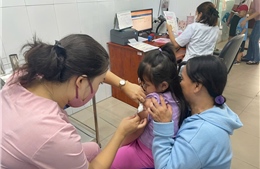 Cần tập trung tiêm vaccine ở những điểm &#39;nóng&#39; để hạn chế tốc độ lây lan dịch sởi