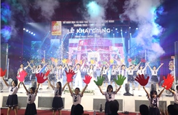 Rộn ràng không khí khai giảng năm học mới tại TP Hồ Chí Minh