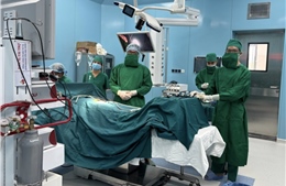 Bệnh nhân Côn Đảo được phẫu thuật nội soi ngay tại đảo, không cần chuyển đất liền