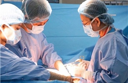 Cấp cứu kịp thời sản phụ tiền sản giật, cứu sống bé gái sinh non