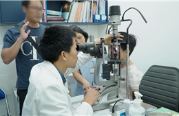 Bác sĩ cảnh báo trẻ có thể mất thị lực chỉ sau vài ngày cảm sốt, nghẹt mũi