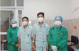 Bố hiến thận cứu con trai 25 tuổi suy thận giai đoạn cuối