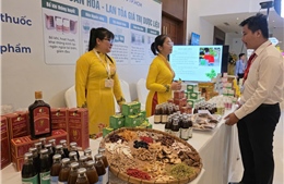 Phát triển y học cổ truyền gắn với y học hiện đại là yêu cầu tất yếu trong giai đoạn mới