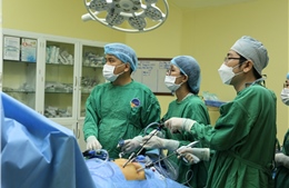 Phẫu thuật thành công khối u tụy ‘khổng lồ’ cho bệnh nhân người Campuchia