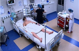 Cứu sống bé trai nhiễm viêm màng não mủ nặng