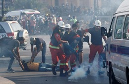 Liban: Biểu tình tại thủ đô leo thang thành bạo loạn, 1 cảnh sát thiệt mạng, 500 người bị thương