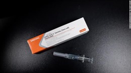 Vaccine COVID-19 hàng đầu của Trung Quốc gặp ‘biến cố bất lợi nghiêm trọng&#39;