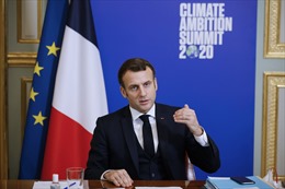 Tổng thống Pháp hết triệu chứng COVID-19, không cần cách ly