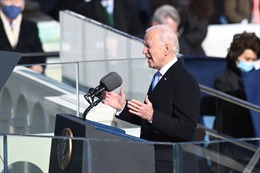 Hy vọng đan xen lo sợ nhìn từ lễ nhậm chức của Tổng thống Joe Biden