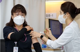 Hàn Quốc sẽ triển khai thêm đợt tiêm miễn phí vaccine ngừa COVID-19