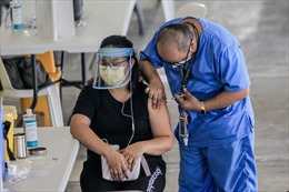 Tổng thống Philippines lệnh điều tra 9 thị trưởng ‘chen ngang’ tiêm vaccine trước