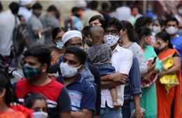 Lây nhiễm COVID-19 ở Ấn Độ cao kỉ lục, lần đầu tiên vượt 100.000 ca/ngày