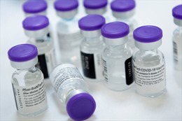 175 cựu lãnh đạo thế giới, nhà khoa học Nobel thúc Mỹ bỏ bản quyền vaccine COVID-19