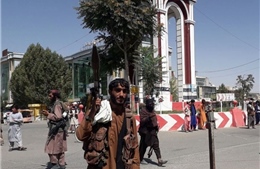 Lý do quân chính phủ Afghanistan thua sốc Taliban dù lực lượng áp đảo