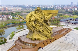 Trung Quốc di dời tượng Quan Vũ khổng lồ 26 triệu USD vì phản cảm