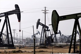 Giá dầu thô thế giới tăng mạnh, hướng đến mốc 90 USD/thùng