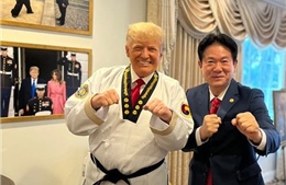 Ông Donald Trump nhận cửu đẳng huyền đai Taekwondo, ngang hàng ông Putin