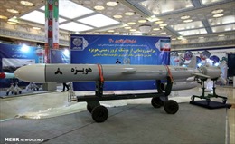 Iran công bố tên lửa hành trình tầm trung có tầm bắn bao trùm Israel