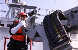 Video hàng chục tàu chiến Iran, Nga, Trung Quốc tập trận ở Ấn Độ Dương