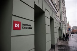 Chứng khoán Nga giảm điểm 28%, đồng ruble mất giá kỷ lục vì tình hình Ukraine