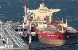 Ba nước ‘giải cứu’ dầu thô Nga trước lệnh trừng phạt của EU