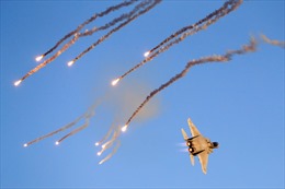 Syria bắn hạ 8 tên lửa Israel bằng hệ thống phòng không của Nga