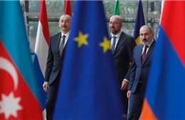 Giữa xung đột Ukraine, EU âm thầm &#39;thế chân&#39; Nga trông vấn đề Nagorny-Karabakh