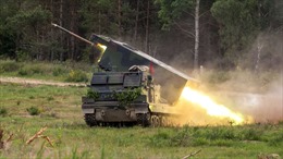 Đức viện trợ bệ phóng tên lửa và xe bọc thép cho Ukraine