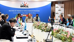 Triển vọng mở rộng của BRICS: Hơn 20 quốc gia &#39;chính thức&#39; đăng kí gia nhập