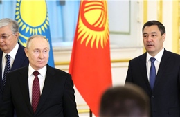 Kyrgyzstan bắt đầu kiểm tra xuất khẩu sang Nga để tránh bị Mỹ trừng phạt