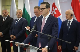 Ba Lan ra cảnh báo bất ngờ với EU và Ukraine