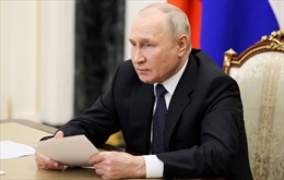 Tổng thống Putin tuyên bố kinh tế Nga khôi phục và chuyển sang phát triển
