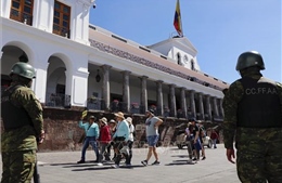 Ecuador bất ngờ đình chỉ miễn thị thực cho công dân Trung Quốc