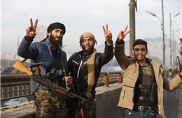 Liban &#39;tràn ngập&#39; vũ khí Syria sau khi chính quyền Assad sụp đổ