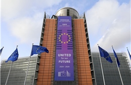 EU phản ứng với các mối đe dọa về thuế quan công nghệ của Mỹ