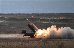 Mỹ đổi chiến lược viện trợ Ukraine: Giữ xe tăng Australia, thúc Hy Lạp chuyển giao Patriot