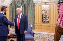 Iran lo lắng nhìn Syria chuyển hướng về phía Mỹ