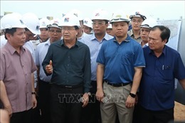 Phó Thủ tướng Trịnh Đình Dũng kiểm tra công trình đường cao tốc Trung Lương - Mỹ Thuận