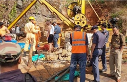 Ấn Độ giải cứu 15 thợ mắc kẹt trong hầm mỏ ngập nước