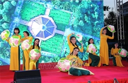 &#39;Xuân quê hương&#39; ấm tình Việt tại Campuchia