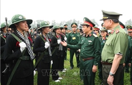 Hai Bộ trưởng Quốc phòng và Công an chủ trì kiểm tra hợp luyện diễu binh, diễu hành kỷ niệm Chiến thắng Điện Biên Phủ  