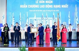 Thủ tướng dự Lễ kỷ niệm 30 năm thành lập Đại học Quốc gia Thành phố Hồ Chí Minh