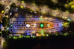  Xác lập kỷ lục ‘Bàn tiệc dài nhất châu Á’ tại Festival Huế 2022
